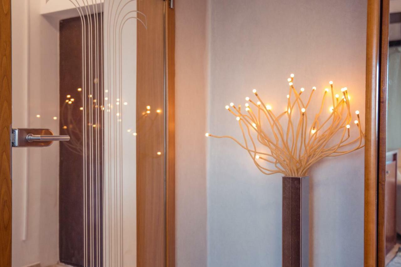 Dream Residence Romantic Bucharest Luaran gambar